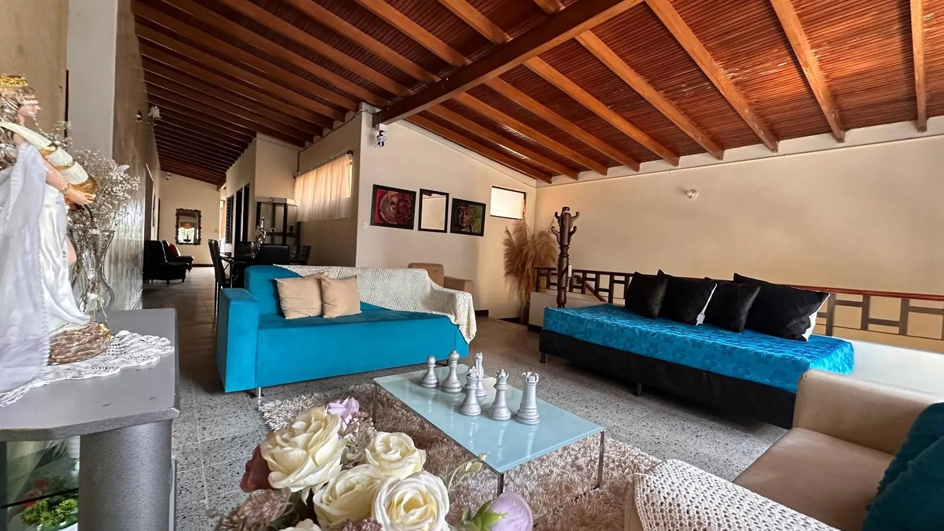 Apartment Casa Para 16 Personas Laureles Medellin