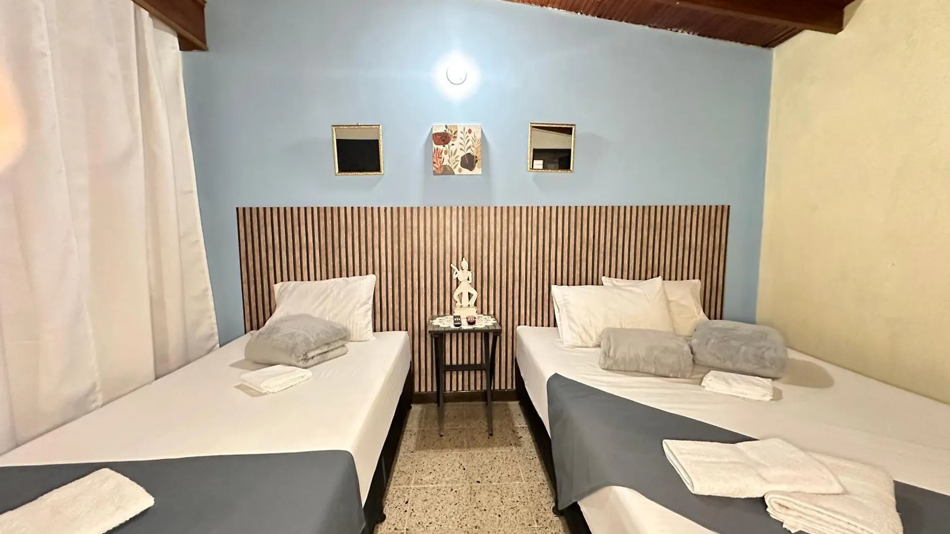 Casa Para 16 Personas Laureles location