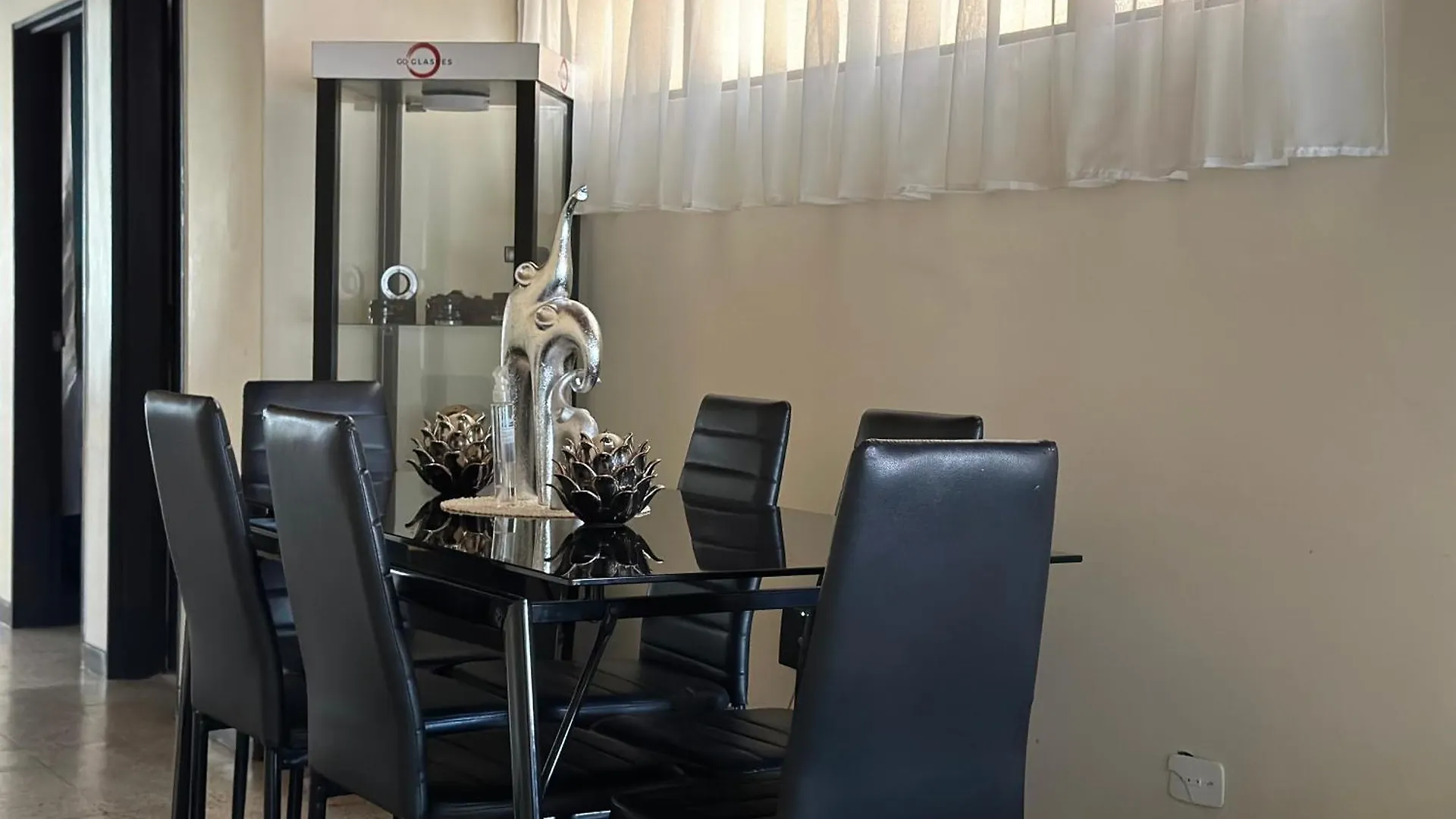 Casa Para 16 Personas Laureles Medellin