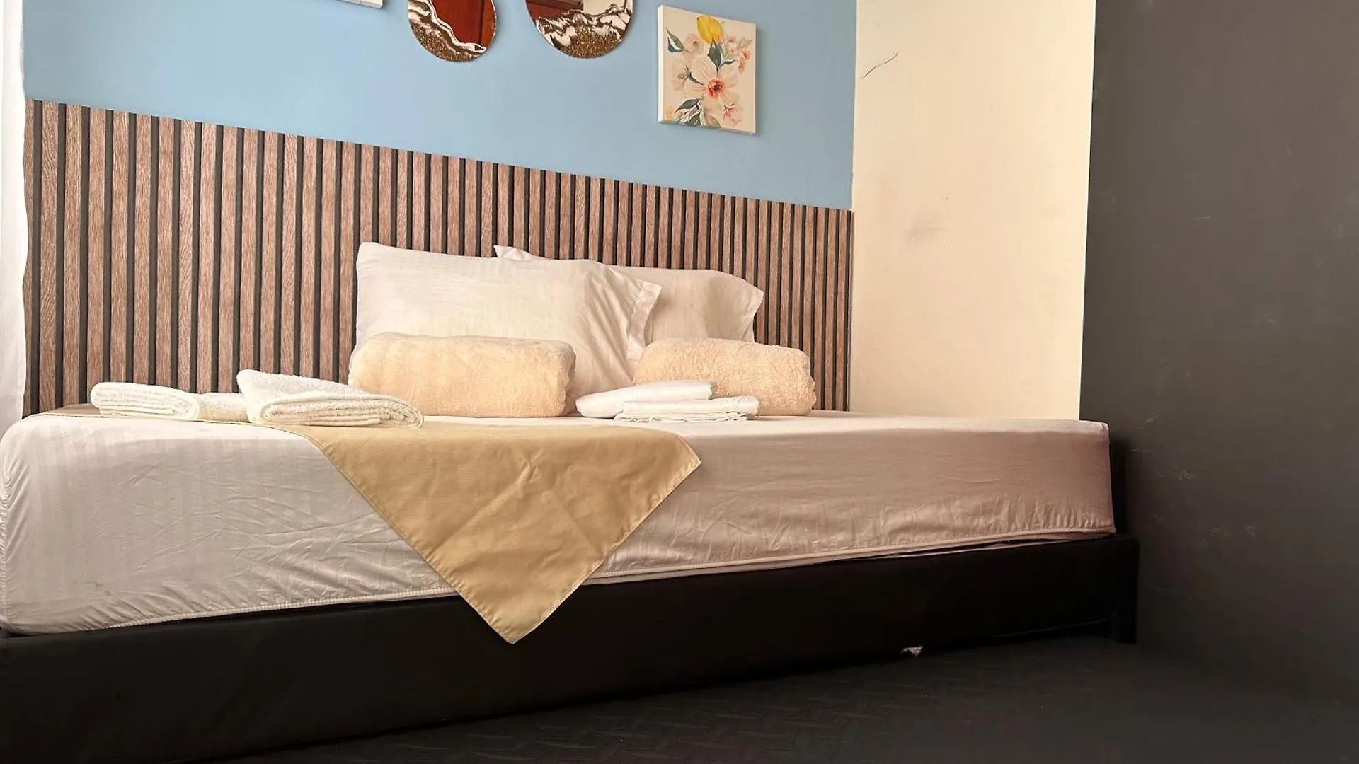 Casa Para 16 Personas Laureles Medellín 0*,  Kolumbien
